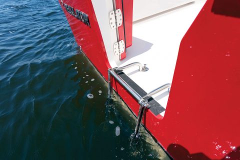 REGULATOR 31 – BOAT REVIEW regulator 31 boat test fishability review06