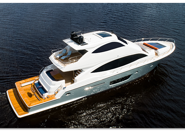 82 Cockpit Motor Yacht