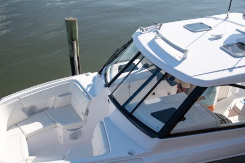 Everglades Patent News Everglades 340 DCC windshield
