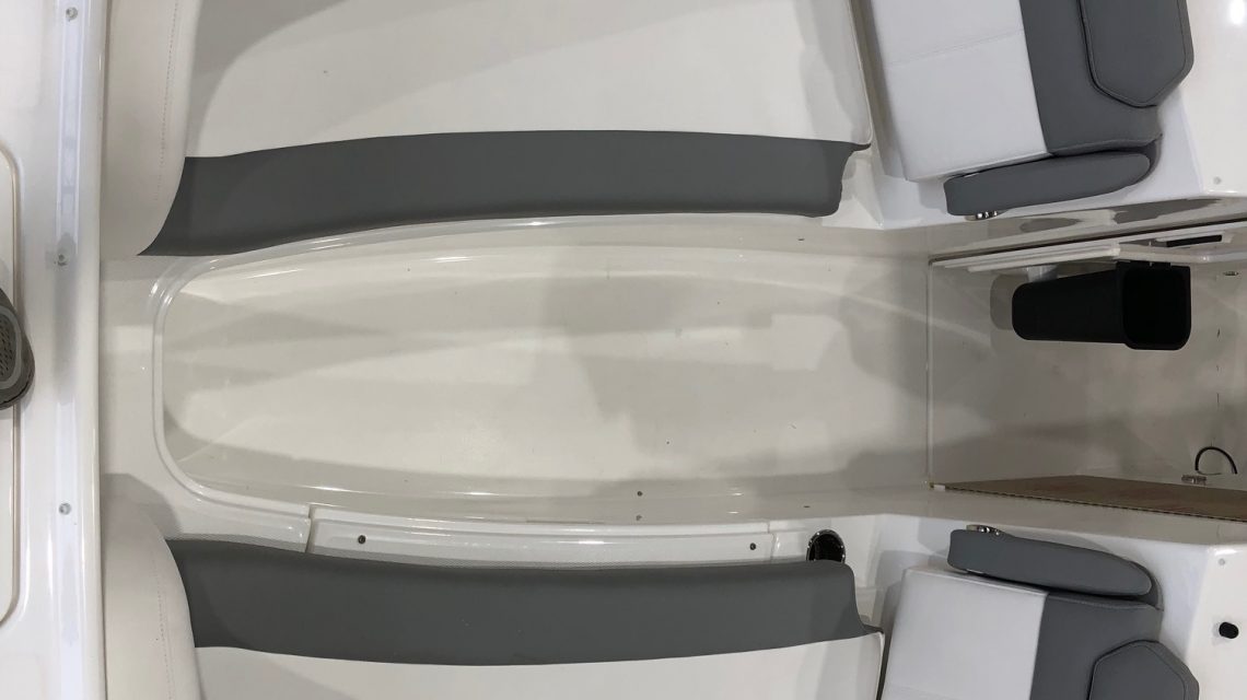 The all NEW Albemarle 31 DC 31 Fwd Seat