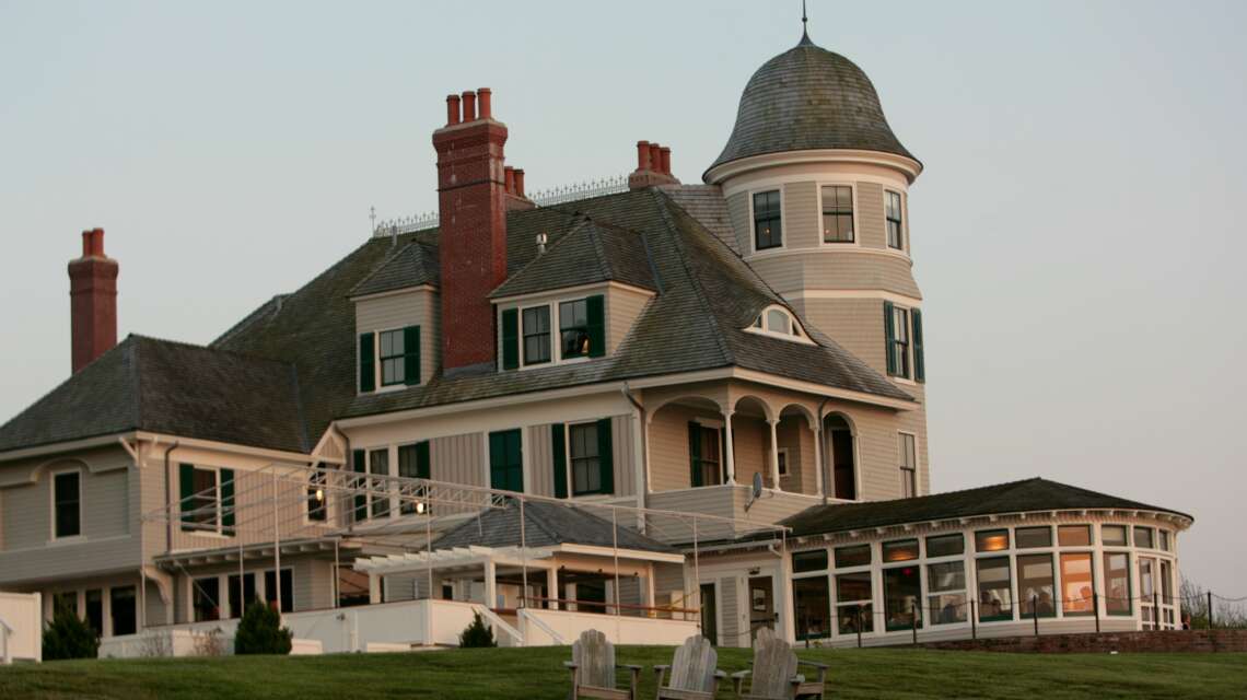 Exploring Newport This Fall Castle Hill