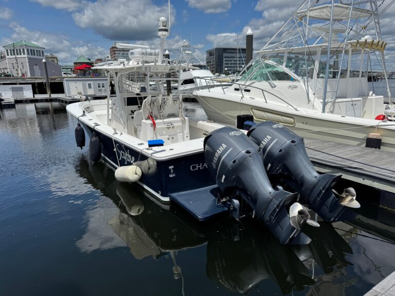 2014 Regulator 34 Center Console