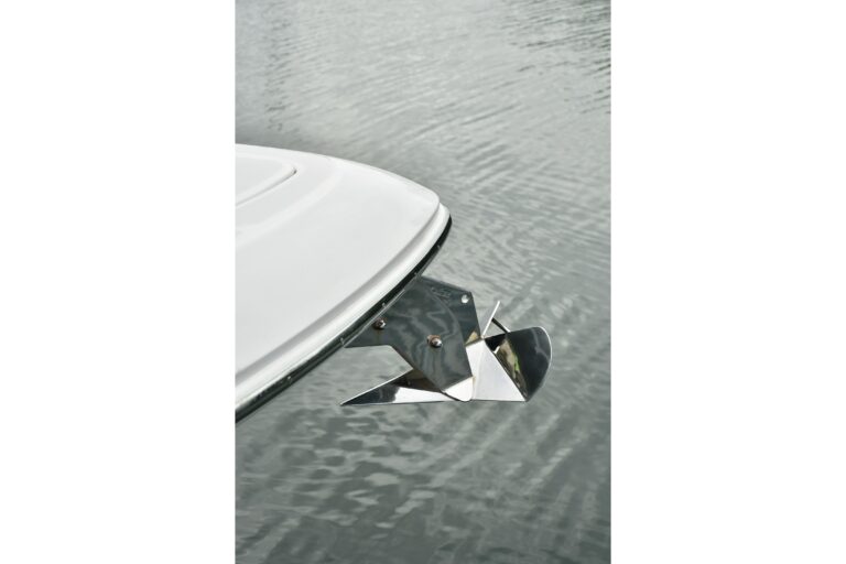 2022 Everglades 335 Center Console