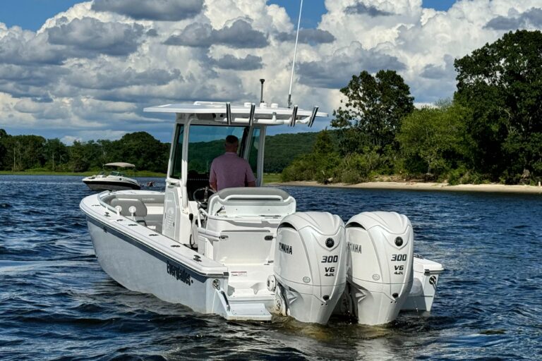 2024 Everglades 273 Center Console