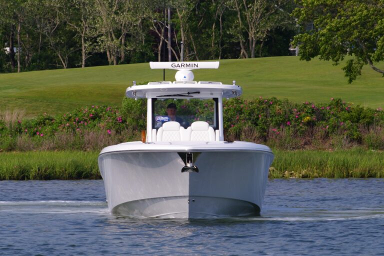 2025 Everglades 375 Center Console