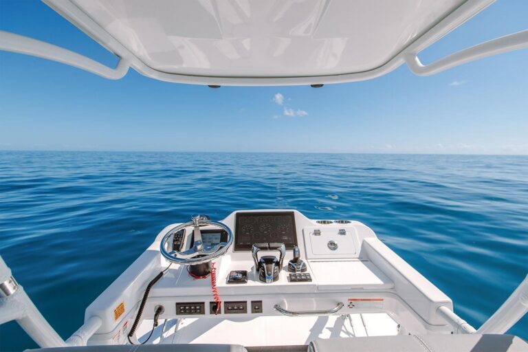 2025 Everglades 395 Center Console