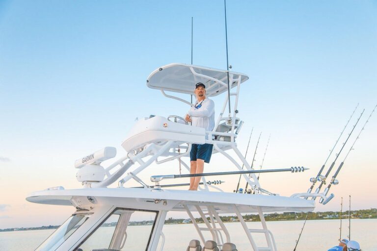 2025 Everglades 395 Center Console