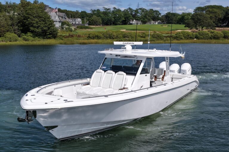 2026 Everglades 455 Center Console