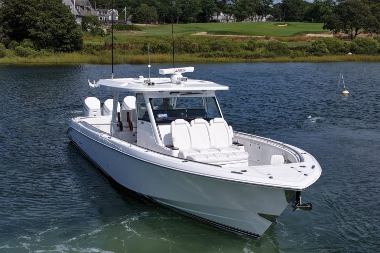 2026 Everglades 455 Center Console