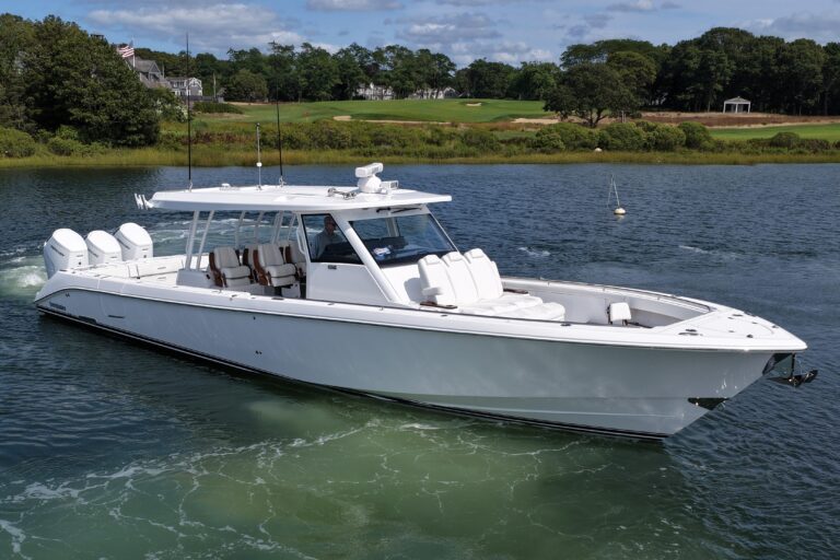 2026 Everglades 455 Center Console