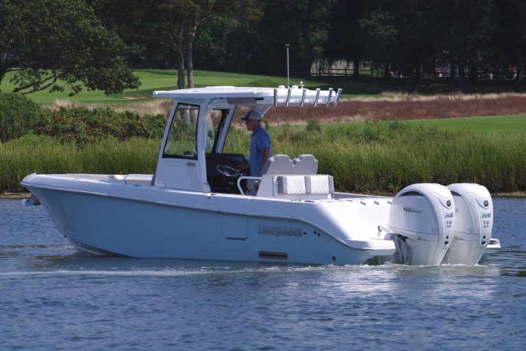 2025 Everglades 285 Center Console