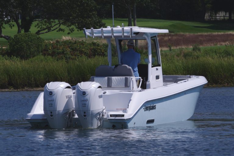 2025 Everglades 285 Center Console
