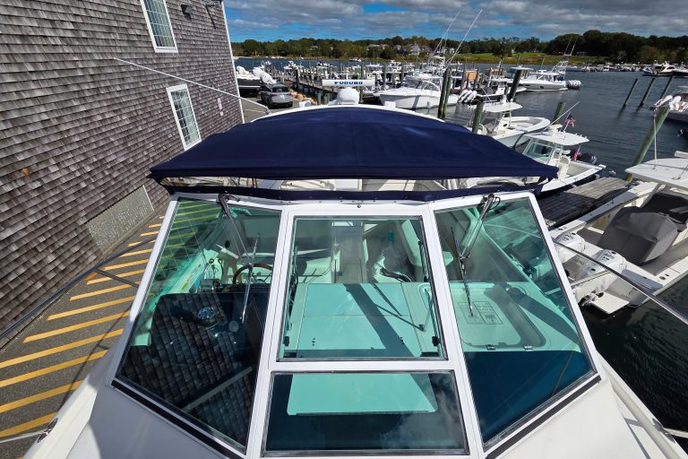 2004 Tiara Yachts 2900 Coronet