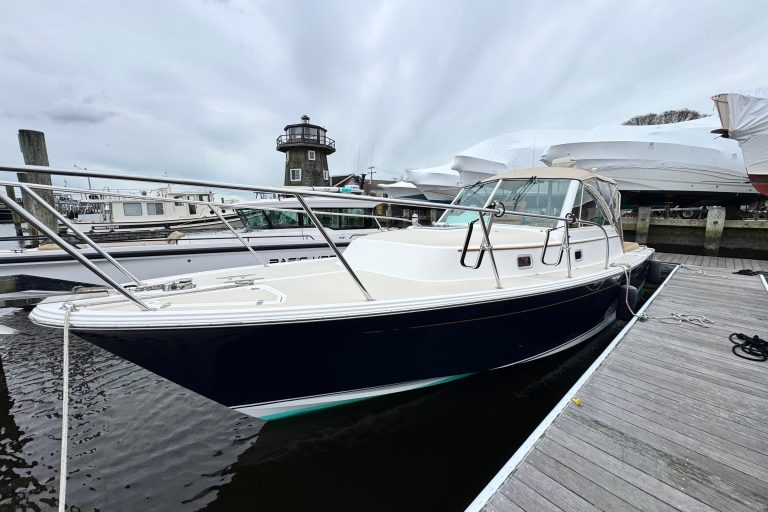 2005 Hunt Yachts Surfhunter