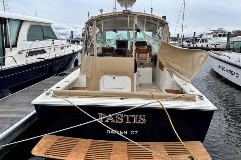 2005 Hunt Yachts Surfhunter
