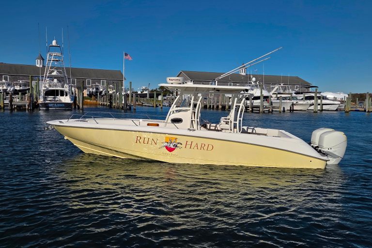 2013 Boston Whaler 320 Outrage
