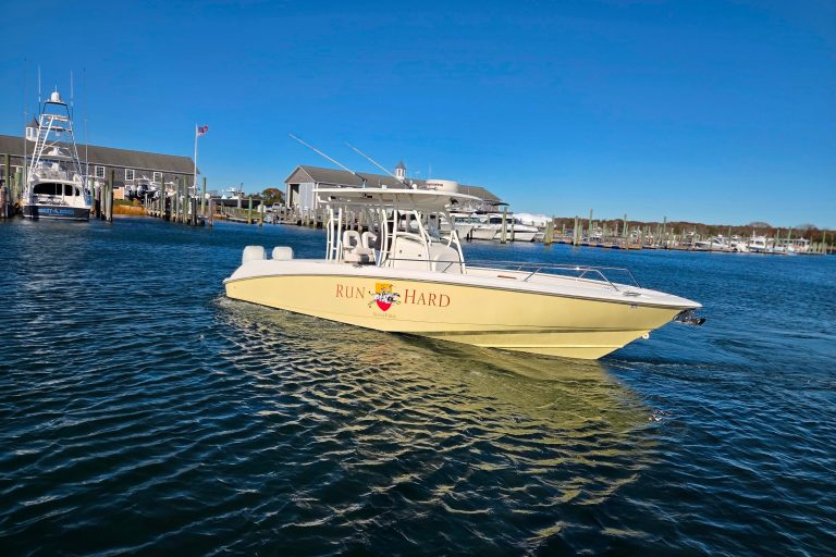 2013 Boston Whaler 320 Outrage