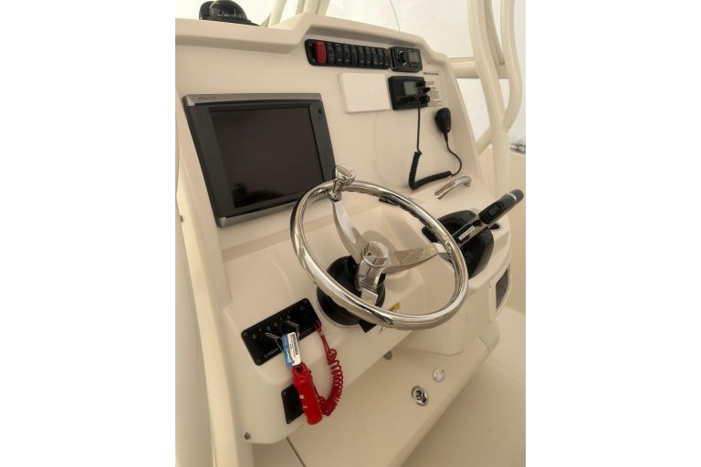 2015 Sailfish 290 CC