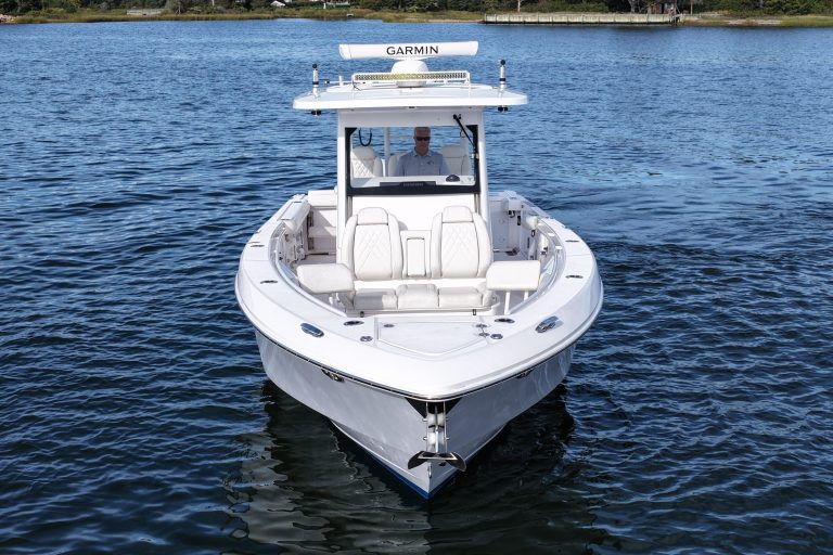 2020 Everglades 335 Center Console