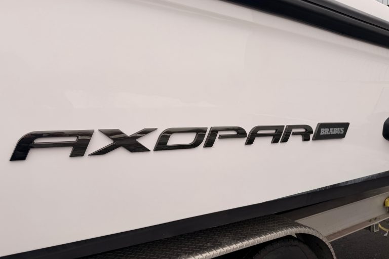 2021 Axopar 37 XC Cross Cabin