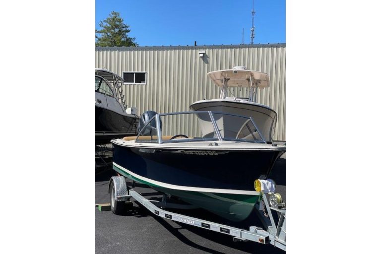 2022 Rossiter 17 Closed Deck