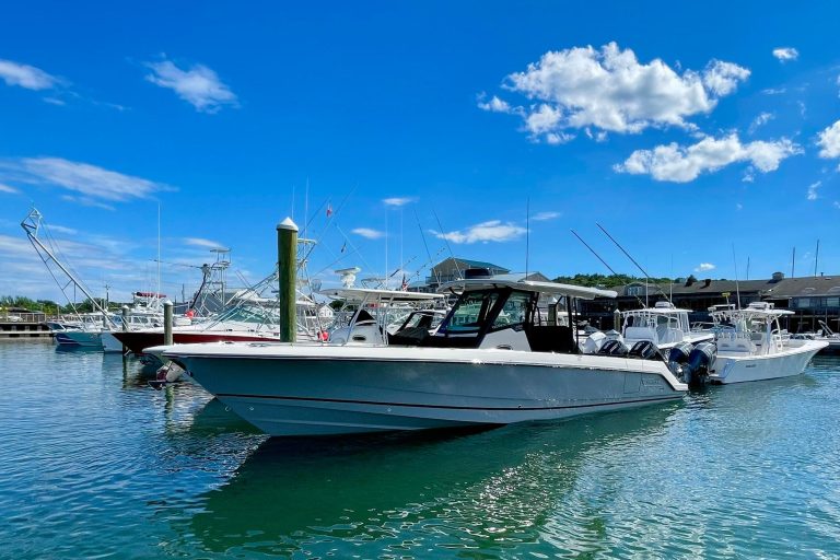 2024 Boston Whaler 360 Outrage
